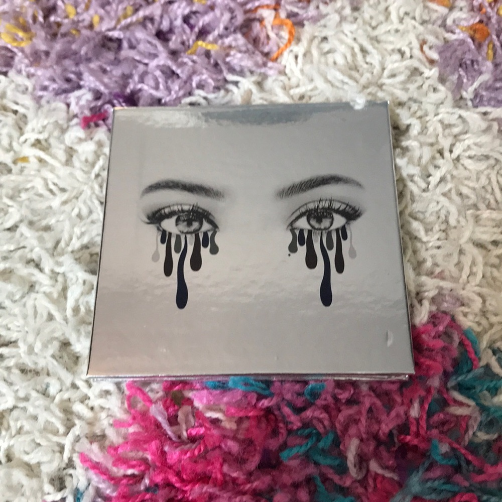 Kylie holiday 2016 palette - Picture 3 of 6